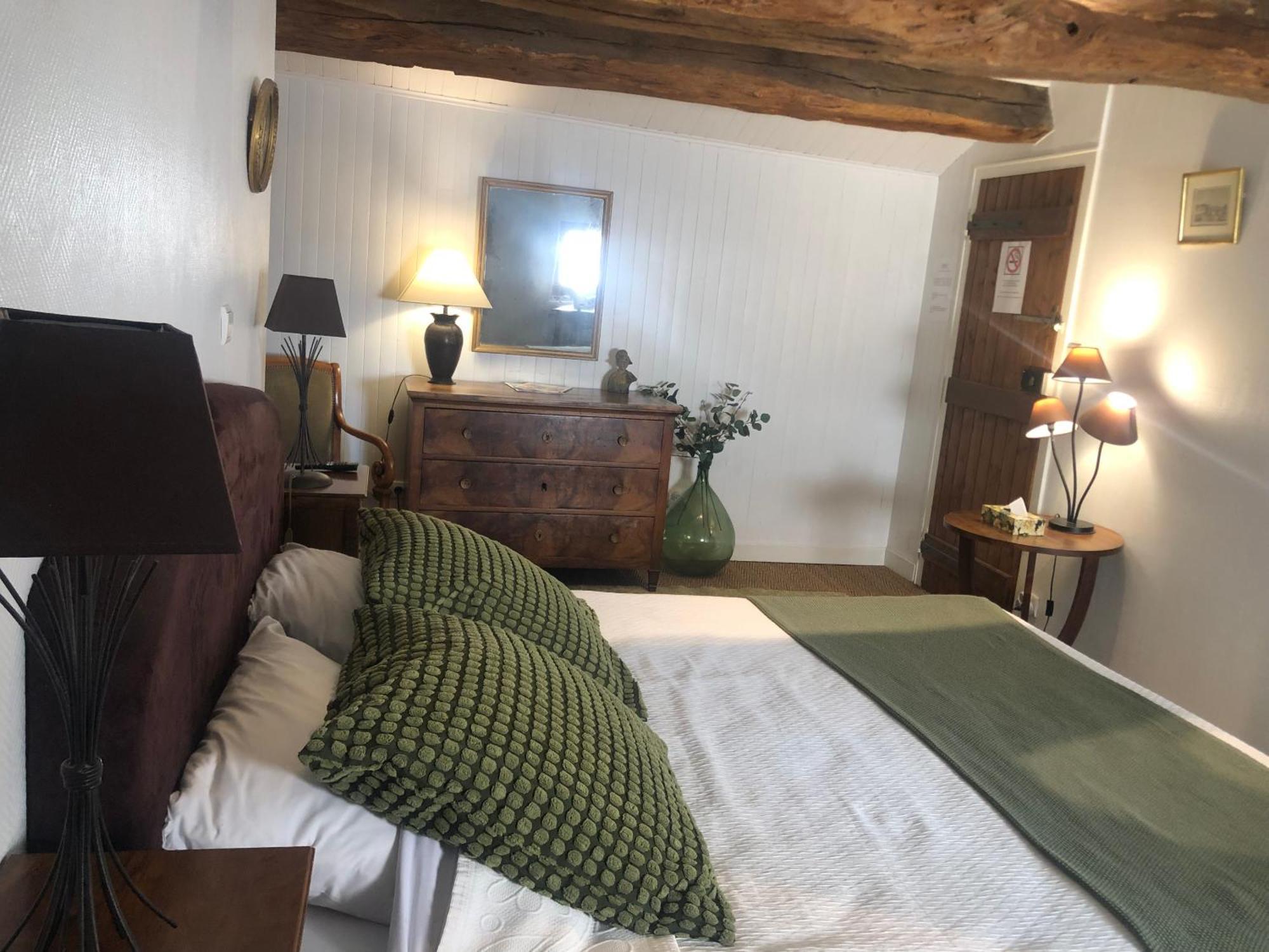 La Maison Des Gardes - Chambres D'Hotes Cluny Eksteriør billede
