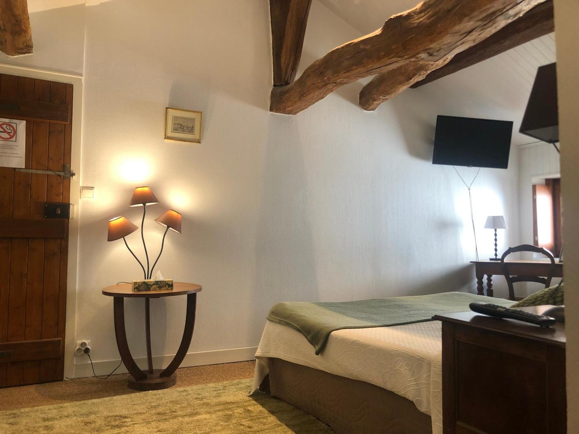 La Maison Des Gardes - Chambres D'Hotes Cluny Eksteriør billede