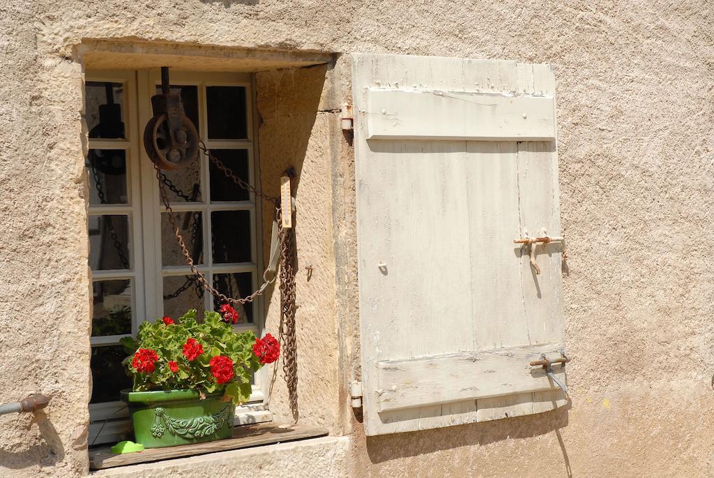 La Maison Des Gardes - Chambres D'Hotes Cluny Eksteriør billede