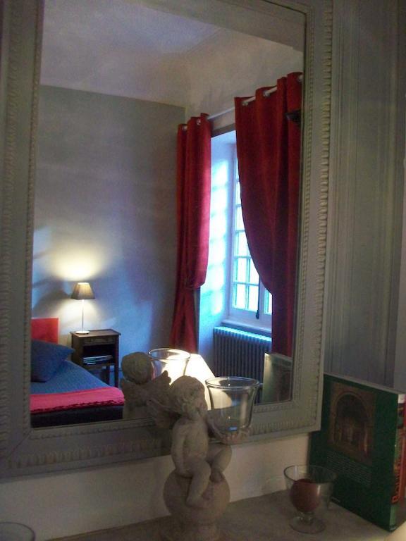La Maison Des Gardes - Chambres D'Hotes Cluny Værelse billede